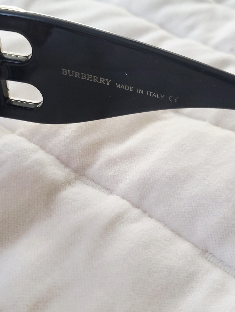 Burberry Frith Oversized Tortoiseshell & Black Square Sunglasses With B Accent - Picture 3 of 15